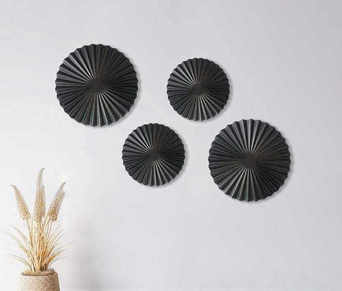 ITrixgan Black Metal Wall Art Decor For Living Room, Wall Hanging Decor Set Above TV Wall Decor, Gothic Room Decor for Bedroom Round Decorative Wall Art, Black Wall Decorations For Home Above Bed
