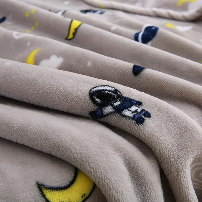 DaysU Plush Flannel Baby Blanket Super-soft Lightweight, Printed Fleece Baby Blanket for Boys, Portable Bed Throws for Baby Crib and Toddler Bed, Grey Space, 30”x40”