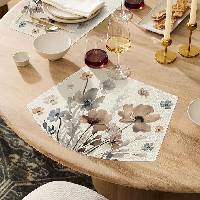 Artoid Mode Brown Poppy Floral Round Table Wedge Placemats Set of 6, Seasonal Winter Kitchen Dining Table Decoration for Indoor Party Home