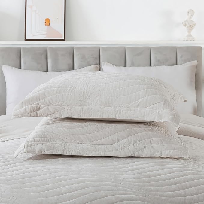 HoneiLife Quilt Set Queen Size - Velvet Quilt Sets 3-Pieces, Stripe Bedspread for Queen Beds, Queen Quilt Bedding Sets All Season Quilts- Nature White