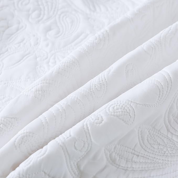 HoneiLife Oversized Queen Bedspreads 110x106- Queen Size Quilt Bedding Sets 3-Piece, Paisley Coverlets Lightweight Bedlinen Set for All Season Use-White