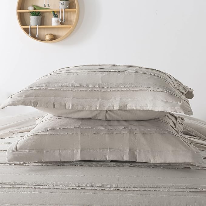HoneiLife Queen Quilt Bedding Set - 3 Pieces Washed Microfiber Quilt Sets Lightweight Bedspreads Ultra Soft Coverlets Vintage Bed Cover Ruffled Bedding Set All Season Quilts-Sandy
