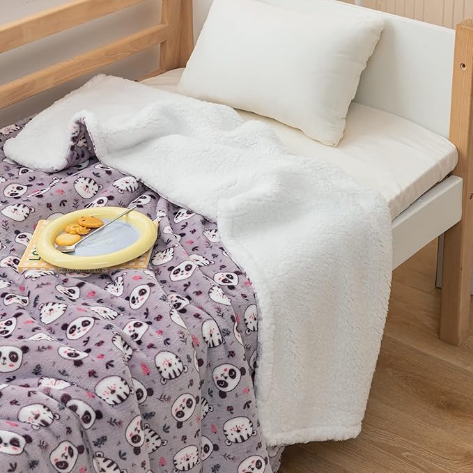 DaysU Plush Flannel Sherpa Baby Blanket for Girls Boys, Portable Reversible Soft Micro Fleece Baby Crib Throw Blanket with Animal Print for Newborn and Nursery, Animal Head, 30"x40"