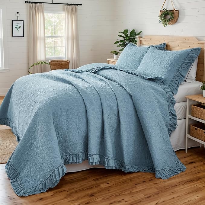 Brandream Queen Size Quilt Set Cotton Blue Quilts Shabby Chic Bedding Romantic Ruffle Bedspread Matelasse Coverlet Set 3-Piece