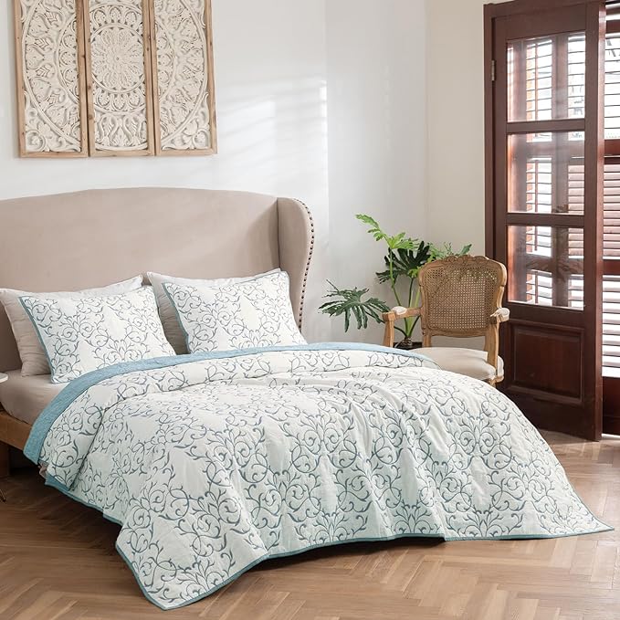 mixinni Quilt Light Blue Queen Size Reversible 3-Piece Embroidery Pattern Elegant Queen Size Bedspread Set,(1 Quilt,2 Pillow Shams)