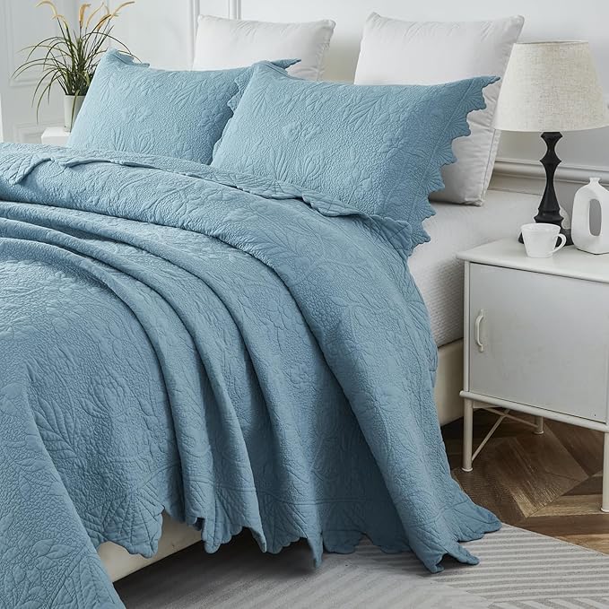 Brandream Queen Size Quilt Set Cotton Bedspread Matelasse Coverlet Set Lightweight Quilt Set Scalloped Edge 3-Piece