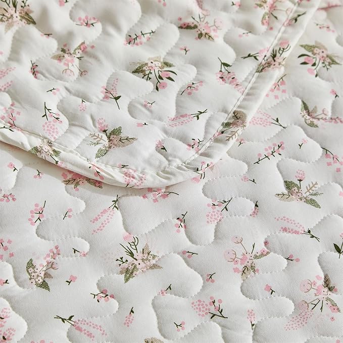 mixinni Floral Quilt Set King Cute Pink Flower Printed Quilted Bedding Set, Soft Aesthetic Floral Lightweight Bedspread Coverlet Set with Shams for All Season-(92"x106", 1 Quilt+ 2 Pillow Shams)