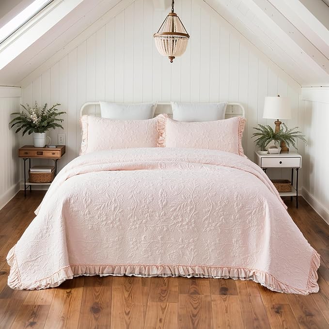 Brandream Queen Size Quilt Set Cotton Light Pink Quilts Shabby Chic Bedding Romantic Ruffle Bedspread Matelasse Coverlet Set 3-Piece
