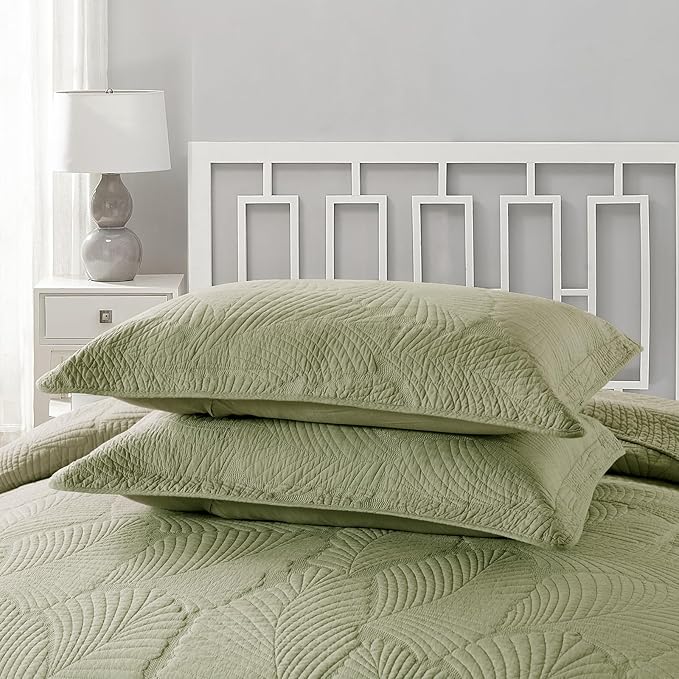 mixinni Green Tropical Palm Tree King Size Quilt Set Soft Cotton Bedspread Coverlet Bed Cover,3-Piece Quilt Set Quilted Bedding Lightweight Coverlet Set -King Size