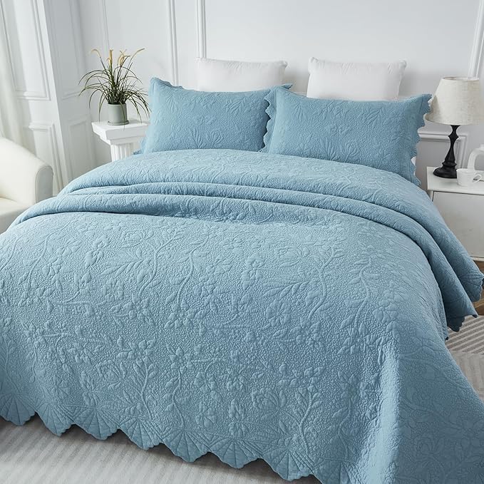 Brandream Queen Size Quilt Set Cotton Bedspread Matelasse Coverlet Set Lightweight Quilt Set Scalloped Edge 3-Piece
