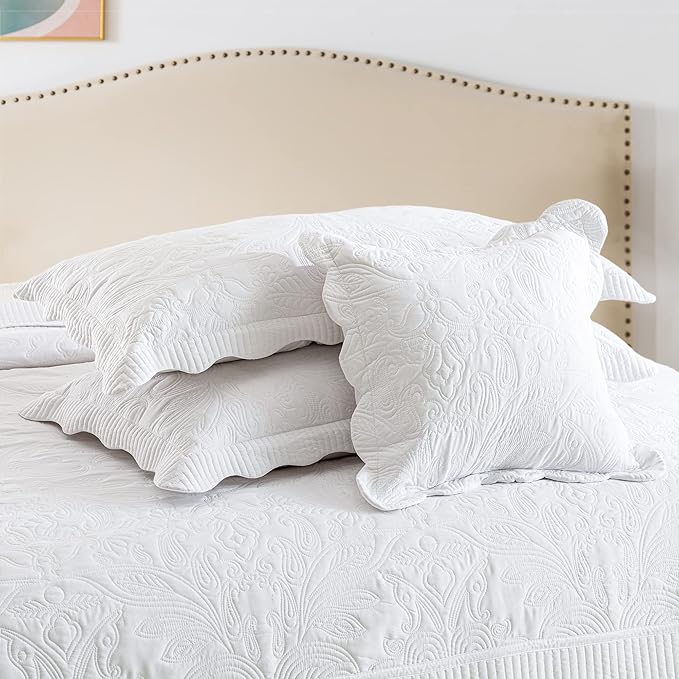 HoneiLife California King Quilt - Oversized King Bedspreads 120x120, 4-Piece Cal King Quilt Sets,Rustic Bedding Sets King Size,Reversible Coverlets Lightweight Bed Cover for All Season Use-White