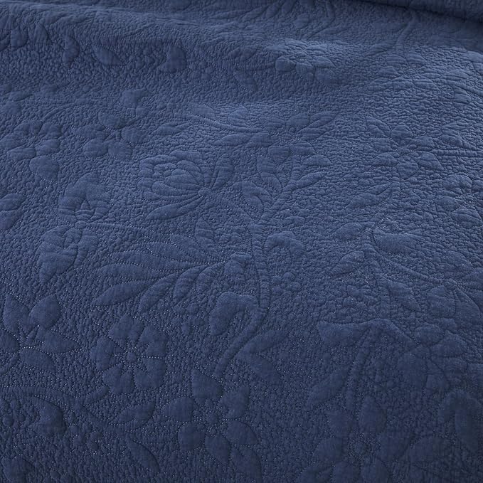 Brandream Queen Size Quilt Set Cotton Navy Blue Farmhouse Florals and Vines Matelasse Coverlet Set Scalloped Edge Quilts 3-Piece