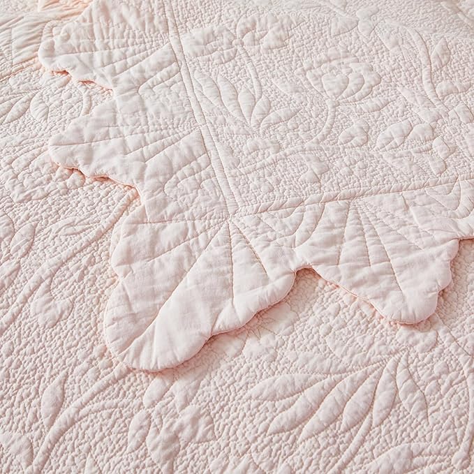 Brandream Queen Size Quilt Set Cotton Light Pink Quilts Farmhouse Bedding Set Matelasse Coverlet Set Scalloped Edge Quilts 3-Piece
