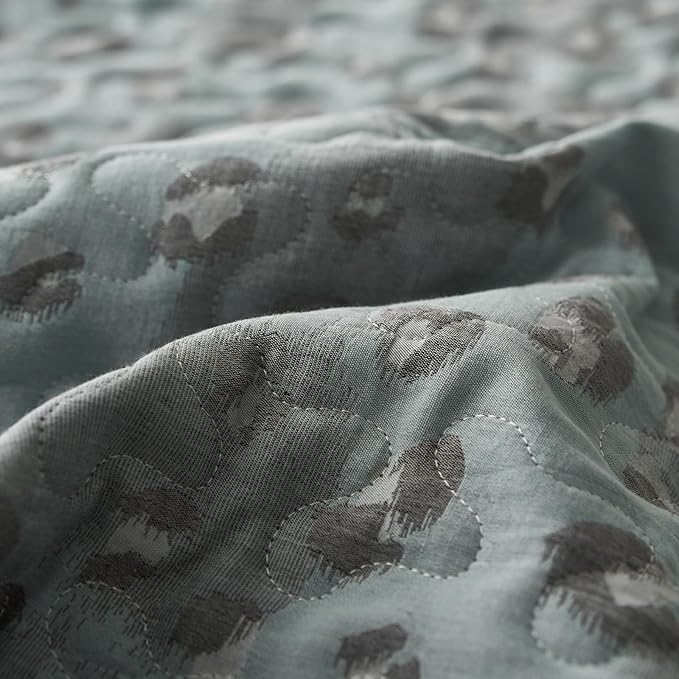 mixinni Leopard Print Quilt Set Queen Size Soft Cotton Double-Laye Retro Blue Animal Pattern Quilt Bedding Set Farmhouse Bedspread Coverlet Sets, 3-Pieces Including Pillow Shams (90x90 Inches)