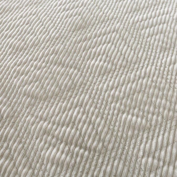 HoneiLife Bedspread Quilt Set Queen - 3 Piece Embroidered Corduroy Bedspreads Luxurious Coverlet Lightweight Bedcover Warm Bedding Set All Season Quilts-Greyish White, Queen Size
