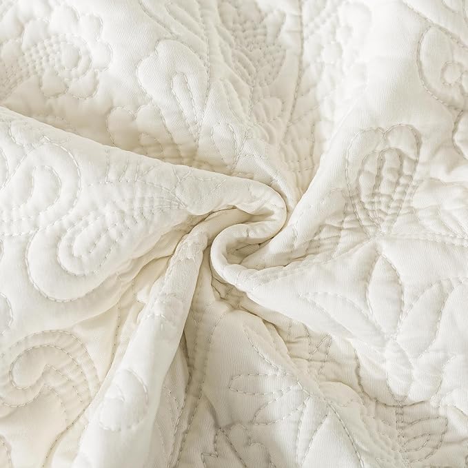 HoneiLife Oversized Queen Bedspreads 110x106- Queen Size Quilt Bedding Sets 3-Piece, Reversible Coverlets Lightweight Bedlinen Set for All Season Use-Beige