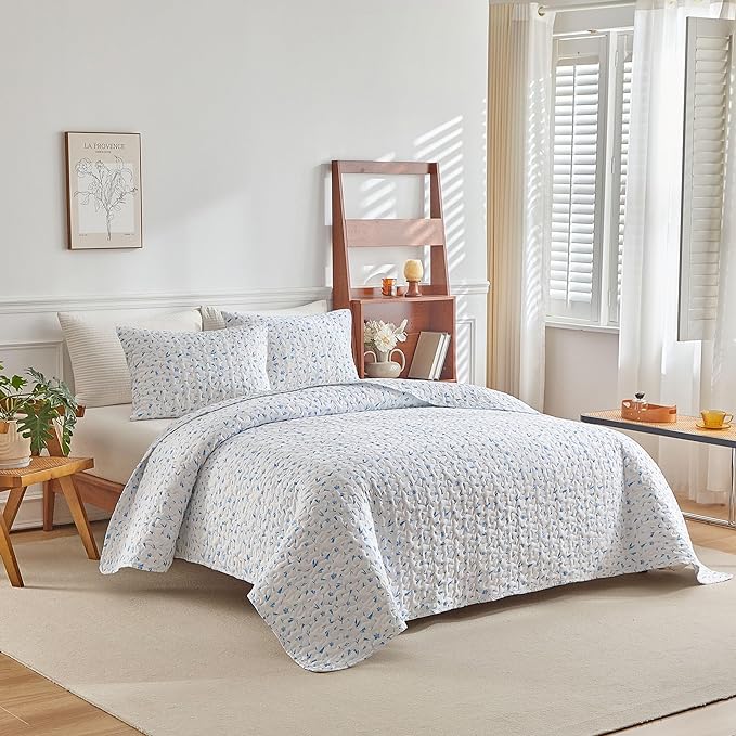 mixinni Full Queen Quilt Bedding Set with Pillow Shams, 3 Piece Boho Blue Floral Bed Coverlets for All Seasons, Soft Lightweight Microfiber Quilted Comforter Set-(90"x96", 1 Quilt+ 2 Pillow Shams)
