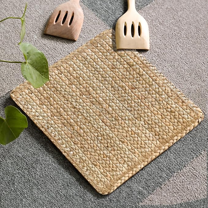 Square Woven Placemats Set of 4 Straw Table Placemat Extra Wide Braided Rattan Place Mats for Square Plates Farmhouse Placemat Wipeable Wicker Outdoor Placemats for Patio Table 13.4''
