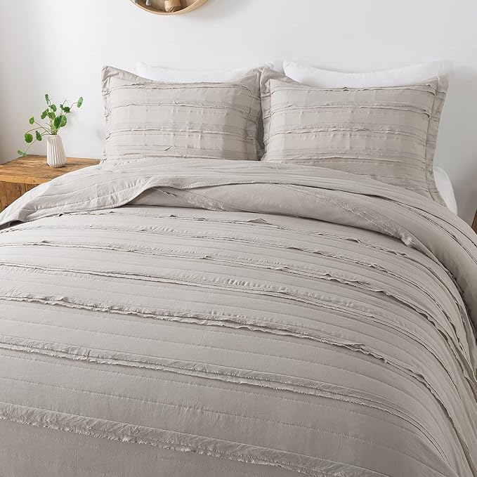 HoneiLife Queen Quilt Bedding Set - 3 Pieces Washed Microfiber Quilt Sets Lightweight Bedspreads Ultra Soft Coverlets Vintage Bed Cover Ruffled Bedding Set All Season Quilts-Sandy