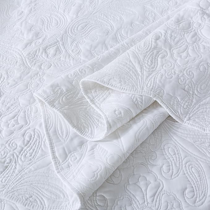 HoneiLife Oversized Queen Bedspreads 110x106- Queen Size Quilt Bedding Sets 3-Piece, Paisley Coverlets Lightweight Bedlinen Set for All Season Use-White