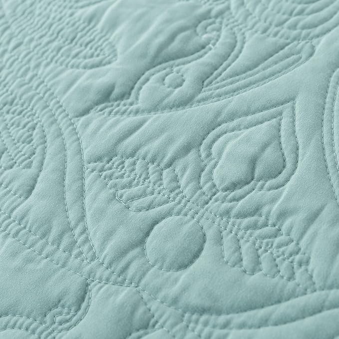 HoneiLife California King Quilts - Oversized King Bedspreads 128x120, Rustic Bedding Sets 4-Piece,Reversible Coverlets Lightweight Bed Cover for All Season Use-Sage Green