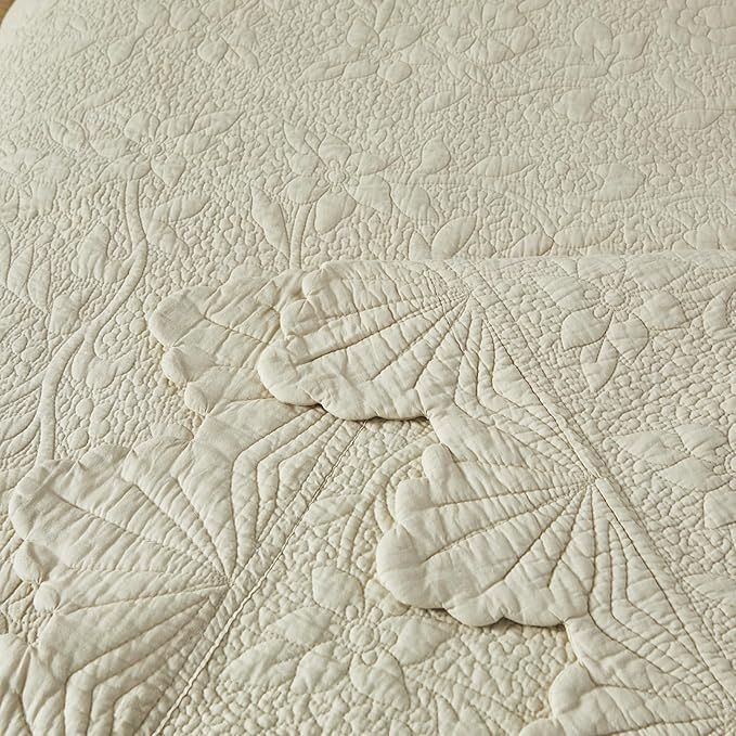 Brandream Queen Size Quilt Set Cotton Beige Quilts Luxury Farmhouse Bedding Set Matelasse Coverlet Scalloped Quilt Set 3-Piece