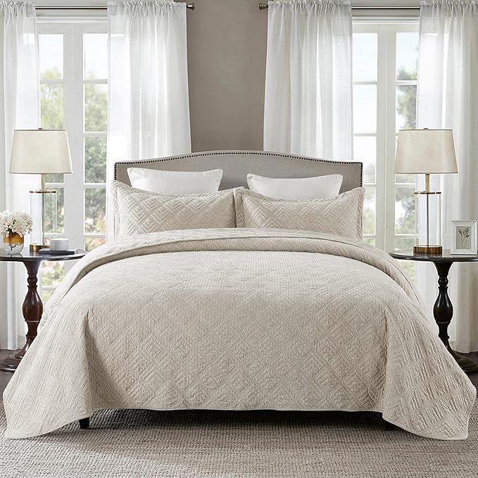 HoneiLife Bedspread Quilt Set Queen - 3 Piece Embroidered Corduroy Bedspreads Luxurious Coverlet Lightweight Bedcover Warm Bedding Set All Season Quilts-Greyish White, Queen Size