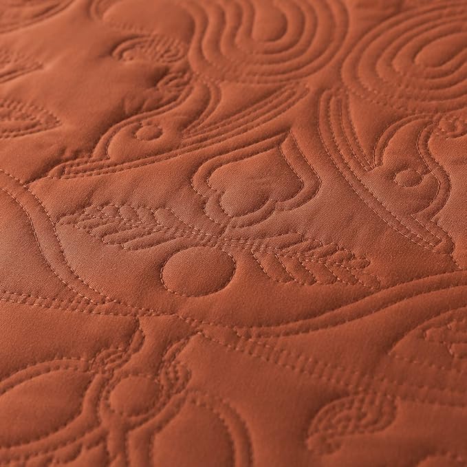 HoneiLife Embroidered Quilt King Size - 3 Pieces Microfiber Quilt Sets Lightweight Bedspreads Reversible Coverlets Retro Bed Cover Paisley Pattern Bedding Set All Season Quilts-Rust