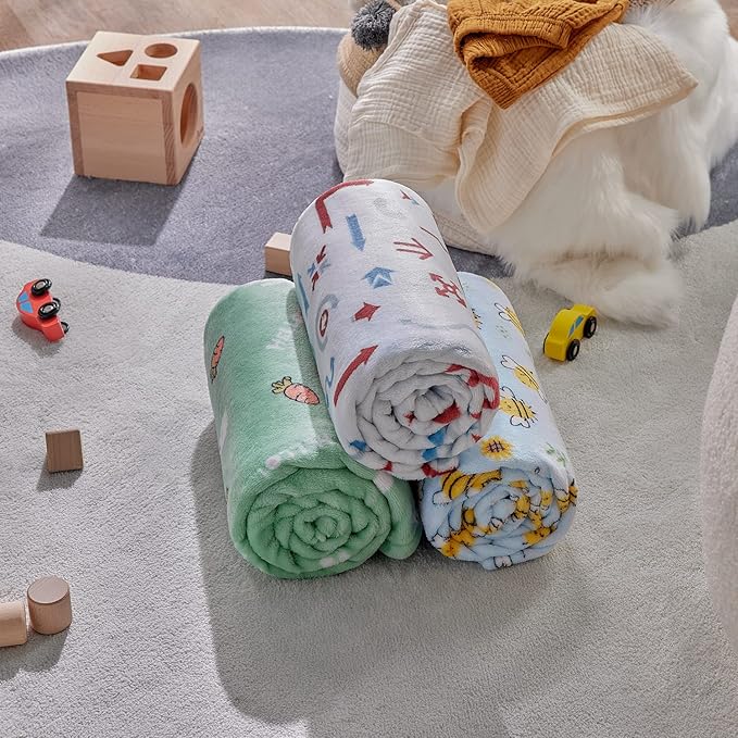 DaysU Plush Flannel Baby Blanket Super-Soft Lightweight, Embroidered Fleece Baby Blanket for Boys and Girls, Bed Throws for Baby Crib and Toddler Bed, Arrow, 30”x40”