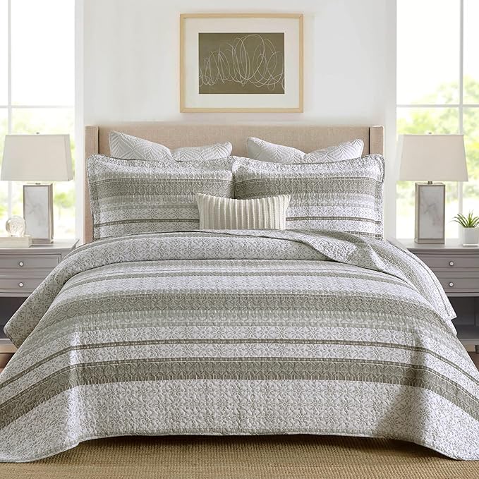 Homzard Quilts Queen Size,Grey White Snowflake Striped Quilt Bedspread Set,Cotton Boho Gray Comforter Set, Lightweight Comforter Queen Size (90 * 98 inches) and 2 Pillow Shams