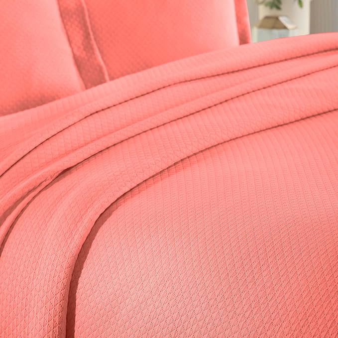 Superior Solitaire Cotton 3 Piece Bedspread Set, Home Bed Decor, Decorative Textured Bed Spread, 2 Pillow Shams, Airy Blanket, Matelasse Coverlet Bedding, All-Season Accent Blanket, King, Coral