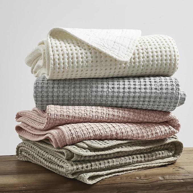 Levtex Home Mills Waffle Full/Queen Quilt Set (88x92in) with 2 Pillow Shams (26x20in) - Grey - Cotton Waffle Full/Queen Size Quilt Bedding Set - Lightweight, Soft, Pre-Washed