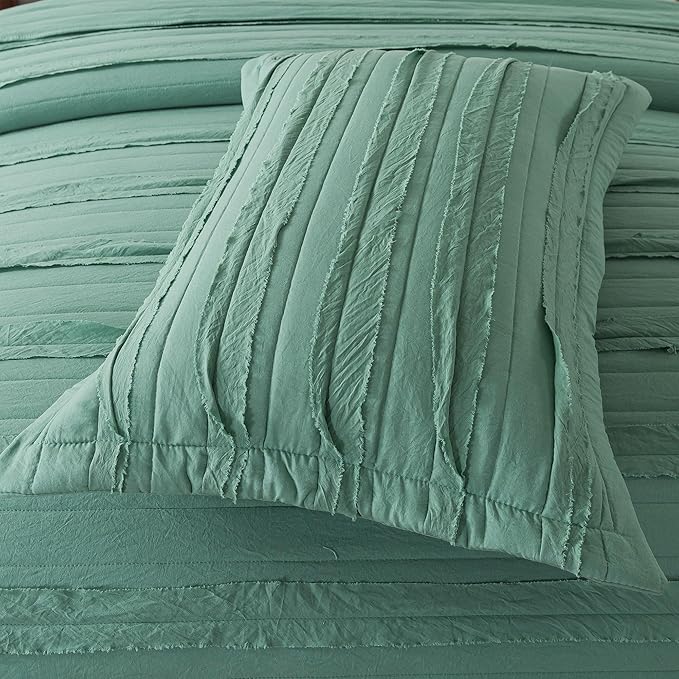 HoneiLife Queen Quilt Bedding Set - Lightweight Bedspreads 3-Piece Washed Microfiber Quilt Sets Ultra Soft Coverlets Shabby Chic Bed Cover Ruffled Bedding Set All Season Quilts-Green
