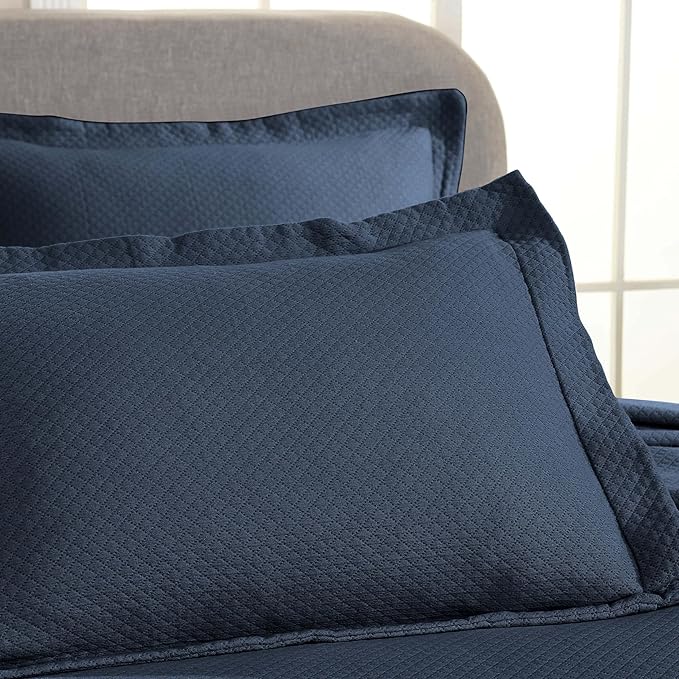 Superior Solitaire Cotton 3 Piece Bedspread Set, Home Bed Decor, Decorative Textured Bed Spread, 2 Pillow Shams, Airy Blanket, Matelasse Coverlet Bedding, All-Season Accent Blanket, King, Navy Blue