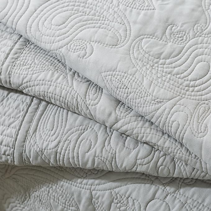 HoneiLife Oversized King Bedspreads - California King Quilt 128x120, 4-Piece Cal King Quilt Sets,Rustic Bedding Sets King Size,Extra Large Coverlets Lightweight Bed Cover for All Season Use-Grey