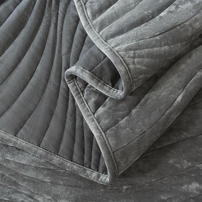 HoneiLife Velvet Quilt Sets King - Lightweight Bedspreads 3-Pieces, Stripe Coverlets Rustic Bed Cover King Quilt Bedding Sets for All Season Use, Grey