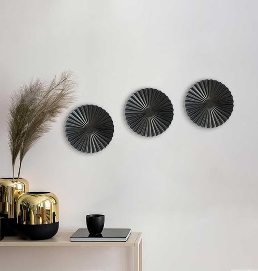 ITrixgan Black Metal Wall Art Decor For Living Room, Wall Hanging Decor Set Above TV Wall Decor, Gothic Room Decor for Bedroom Round Decorative Wall Art, Black Wall Decorations For Home Above Bed