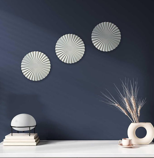 ITrixgan Metal Wall Art Decor, Silver Accents Sunburst Hanging Set for Living Room Bedroom, Set of 3