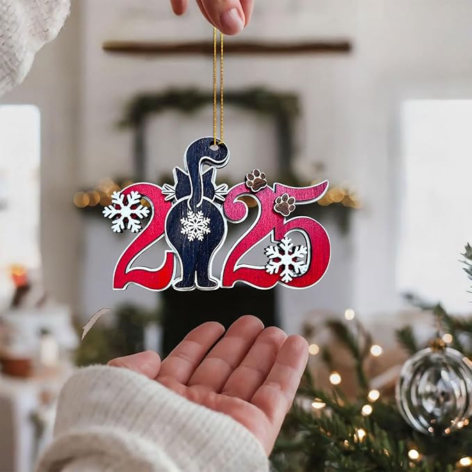Black Cat 2025 Christmas Ornament – Funny Kitten Butt Wooden Tree Decoration with Snowflakes & Paw Prints for Cat Lovers, Pet Owner Christmas Décor