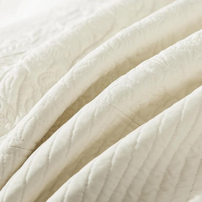 HoneiLife Oversized King Bedspreads 128x120 - California King Quilts 4-Piece, Cal King Quilt Sets,Rustic Bedding Sets King Size,Reversible Coverlets Lightweight Bedlinen Set for All Season Use-Beige