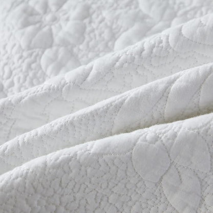 Brandream White Quilt Set Queen Size Cotton Shabby Chic Luxury Ruffle Bedspread Matelasse Coverlet Set 3-Piece