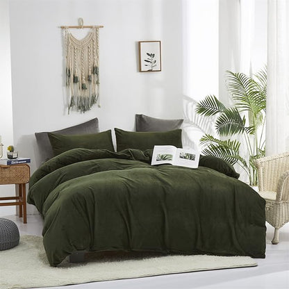 Cottonight Army Green Velvet Comforter Set King Olive Green Flannel Plush Bedding Set Fluffy Blanket Quilts Winter Warm 3 Piece Velvet Comforter Set for King Bed
