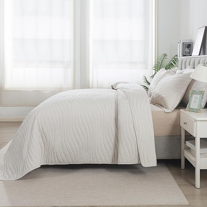 HoneiLife Quilt Set Queen Size - Velvet Quilt Sets 3-Pieces, Stripe Bedspread for Queen Beds, Queen Quilt Bedding Sets All Season Quilts- Nature White