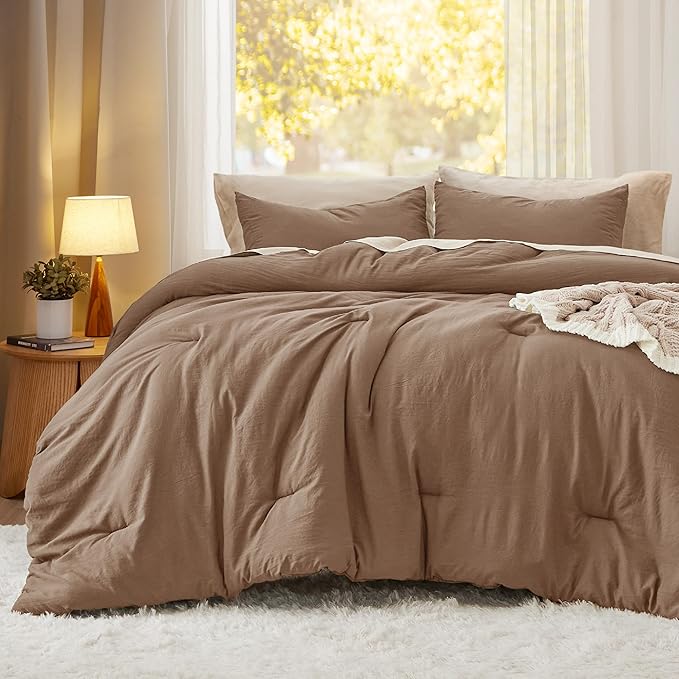 Bedsure Queen Size Comforter Set, Brown Soft Prewashed Bedding for All Seasons, 3 Pieces GentleSoft™ Warm Down Alternative Bed Set, 1 Lightweight Comforter (90"x90") and 2 Pillowcases (20"x26")