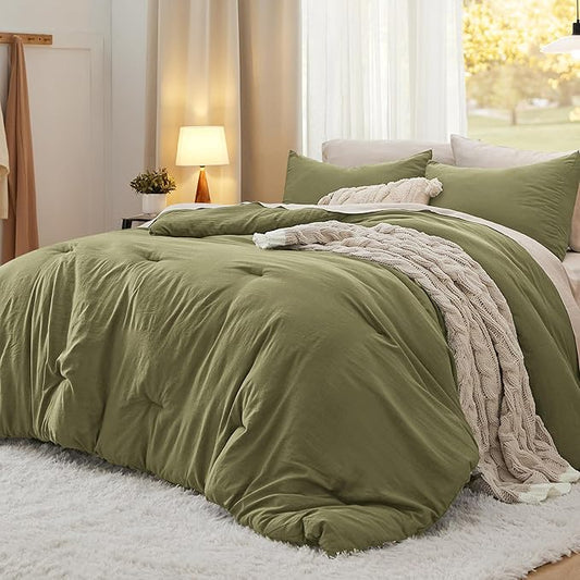 Bedsure Queen Size Comforter Set, Olive Green Soft Prewashed Bedding for All Seasons, 3 Pieces GentleSoft™ Warm Down Alternative Bed Set, 1 Lightweight Comforter (90"x90") and 2 Pillowcases (20"x26")