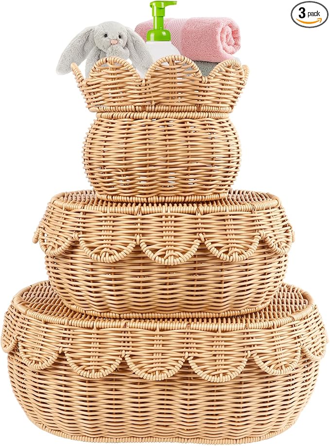 3 Pcs Scalloped Basket With Lid, Hand Woven Plastic Wicker Basket Set, 16 x 12 x 6 In Decorative Scalloped Edge Basket for Storage Food, Clothes, Toys, Picnic Table Bathroom Decor (S+M+L)