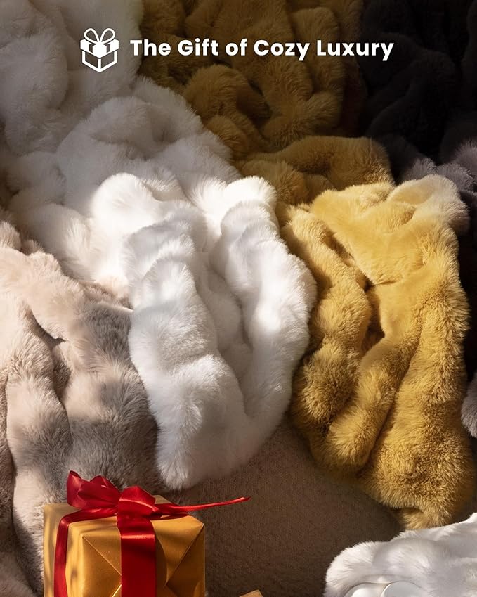 Ultra Soft Cozy Faux Fur Throw Blanket, Fuzzy Plush Thick Bubble Blanket, Luxury Fluffy Blanket for Couch, Sofa, Bedroom, and Living Room, 50x60 Inches, Off White