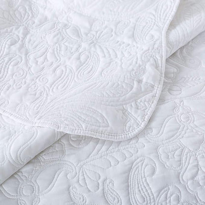 HoneiLife Quilt Set King Size - 3 Piece Embroidered Microfiber Bedspread Reversible Coverlet Lightweight Bedcover Paisley Pattern Bedding Set All Season Quilts-White
