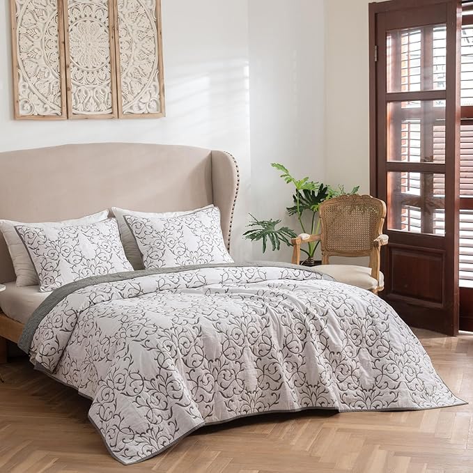 mixinni King Size Quilt 3-Piece Grey Embroidery Floral Pattern Bedspread Coverlet Set, (1 Quilt,2 Pillow Shams)-King Size