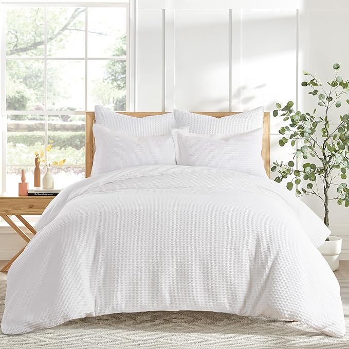 Levtex Home - Cloud Waffle Bright White Comforter Set - Full/Queen Comforter + Two Standard Pillow Cases - Waffle Weave - Bright White - Comforter (90 x 94in.) and Pillow Case (26 x 20in.) - Cotton